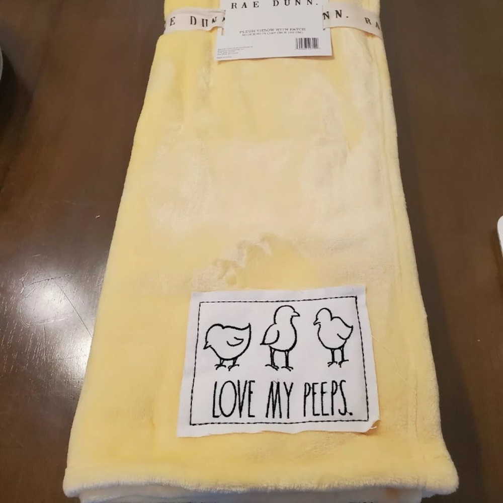 Rae Dunn Plush “LOVE MY PEEPS” NEW Blanket